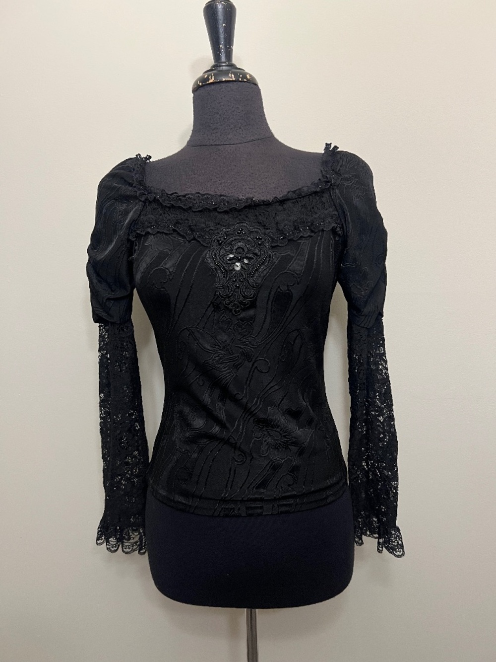 Dark in Love Gothic Fitted Blouse
